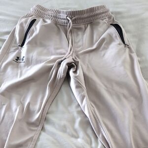 Under Armour Cream Joggers Soft Fabric Relaxed Fit